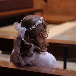 church, communion, confirmation-4293120.jpg