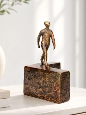 Det-skarpe-hjoerne-af-Palle-Mernild-bronzeskulptur